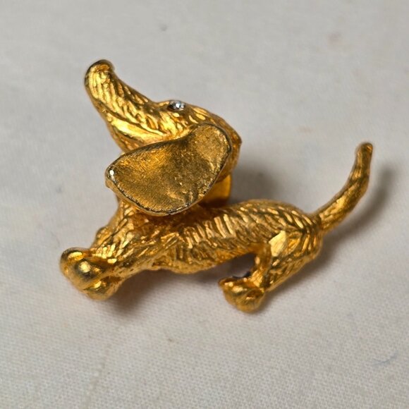Vintage Gold Tone Dachshund Dog Lapel Pin Tie Tack Rhinestone Eyes Puppy Brooch - Picture 2 of 11
